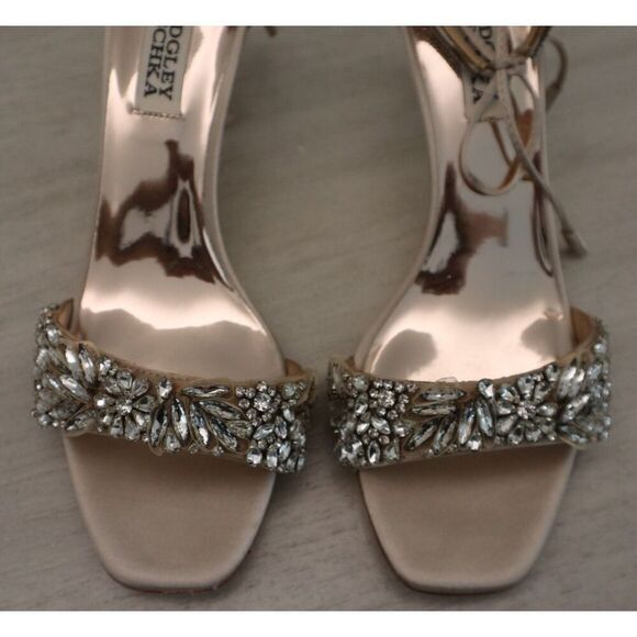 Badgley Mischka Women Sz 6.5 Nude Satin Blossom Ankle Tie Embellished Sandal - Picture 14 of 16